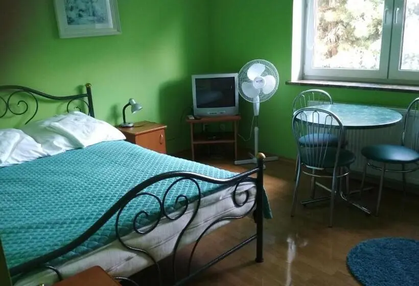 Standard Kolmen Hengen Huone, Vita Augustów