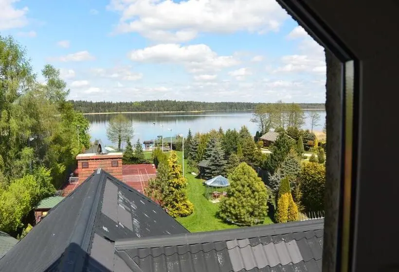 Duplex-sviitti, Vita Augustów