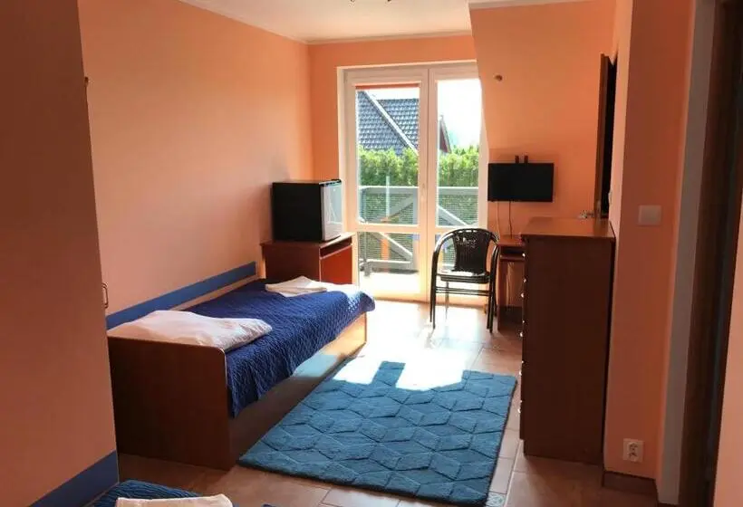 Standard Kolmen Hengen Huone Parveke, Vita Augustów