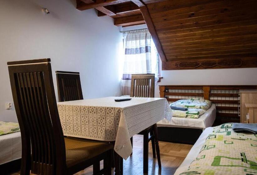 이코노이 4인룸, Zajazd Tadeo