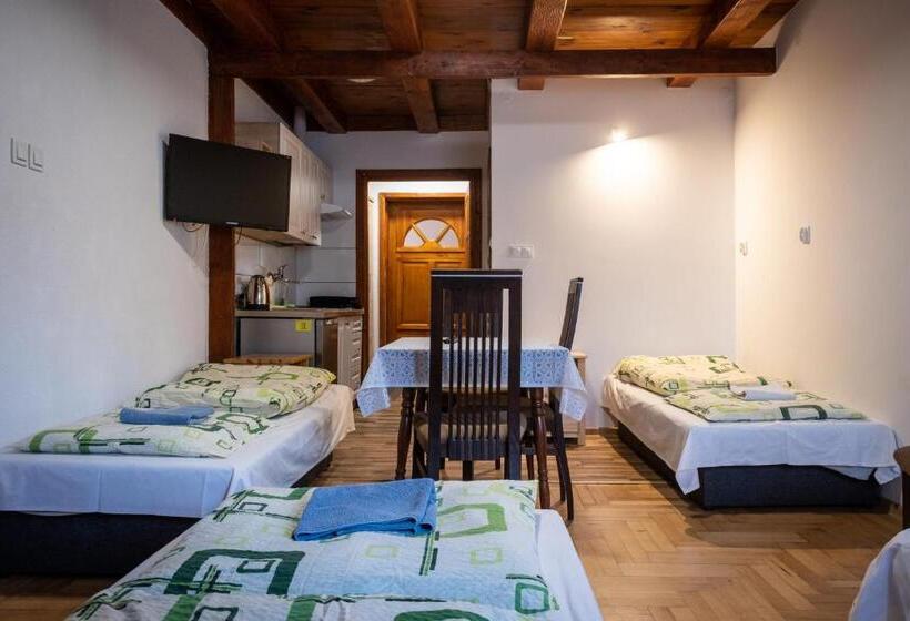 이코노이 4인룸, Zajazd Tadeo