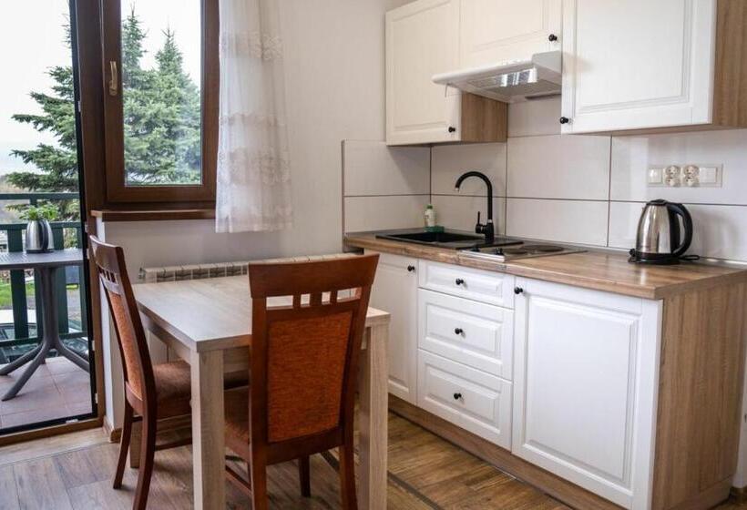 스탠다드 트리플 발코니 룸, Zajazd Tadeo