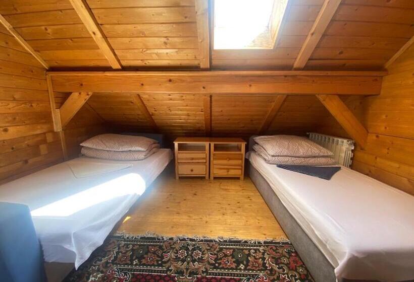 샬레, Zajazd Tadeo