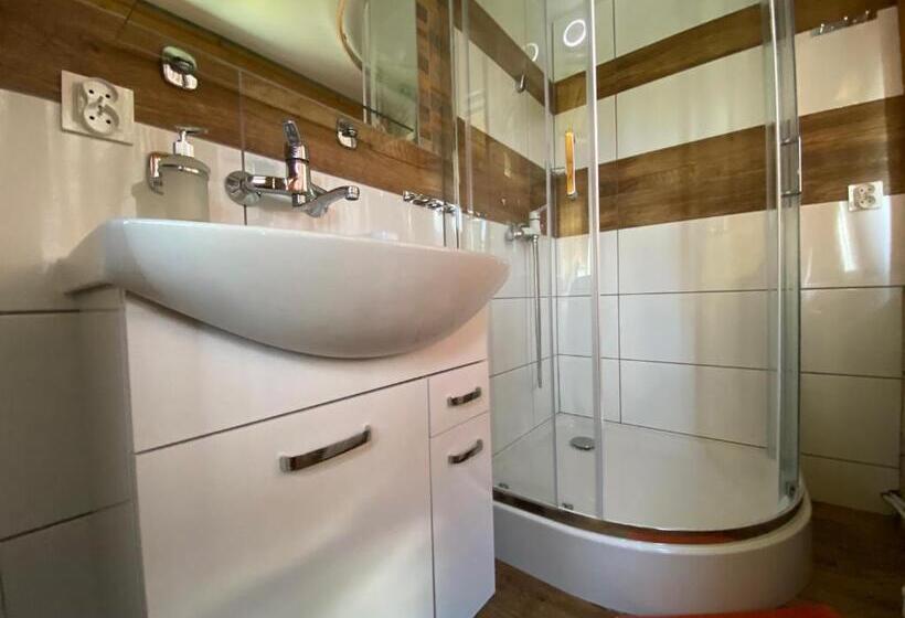 샬레, Zajazd Tadeo