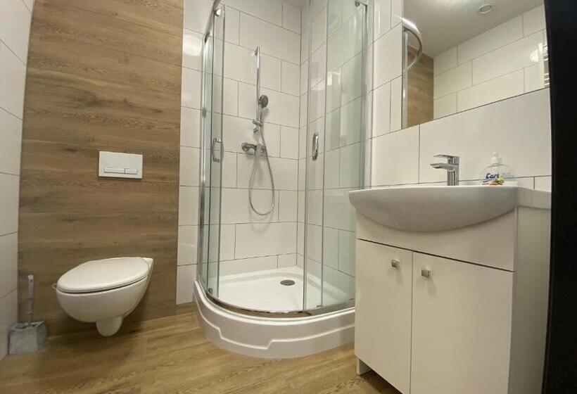 1 Bedroom Apartment Lake View, Zajazd Tadeo