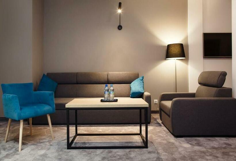 סטודיו דלוקס, Czarny Staw