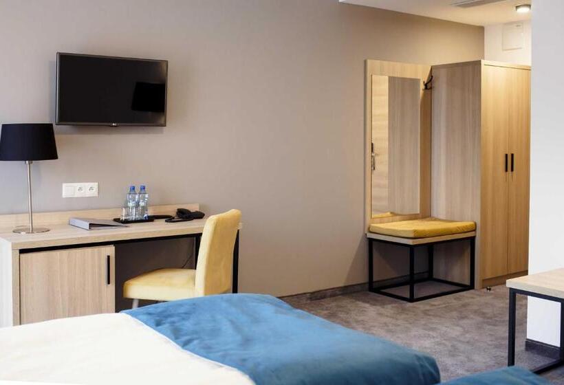 חדר סטנדרט מותאם לאדם עם מוגבלויות, Czarny Staw