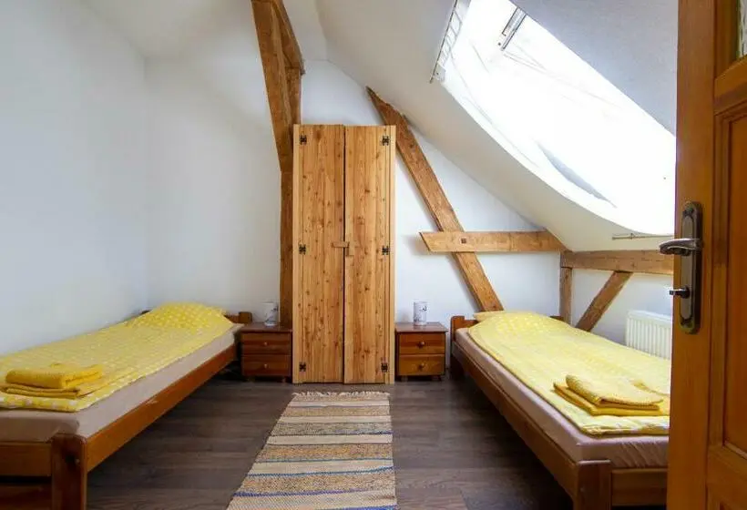 Standard-huone, Gajówka