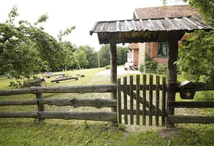 스탠다드 트리플 룸, Gajówka