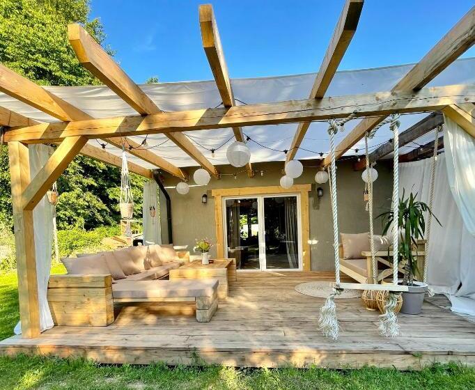 침실 2개 아파트, Gajówka