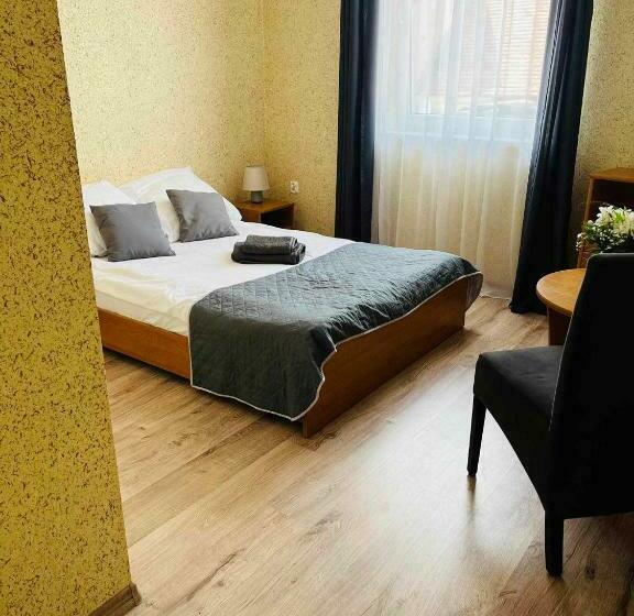 标准间, Kamienica Pokoje & Restauracja