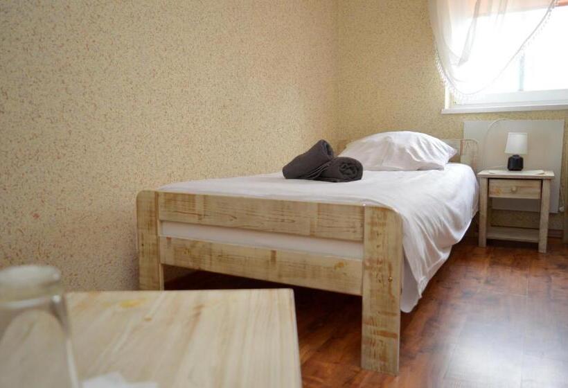 标准单人间, Kamienica Pokoje & Restauracja