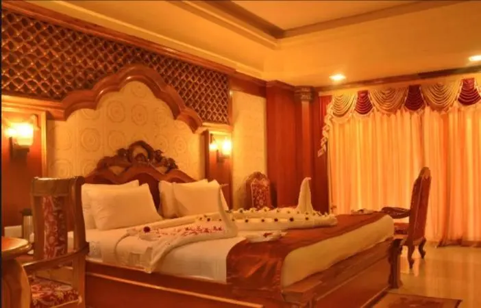 اتاق استاندارد با چشمانداز دریا, Nrs Royal Palace
