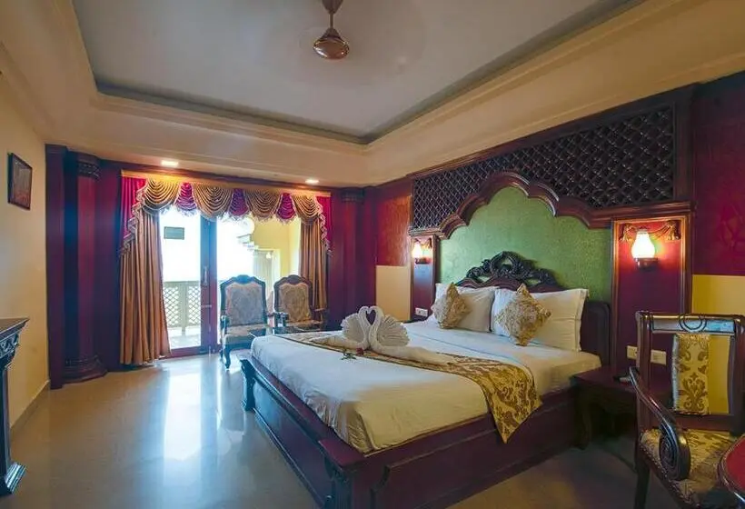 اتاق استاندارد با چشمانداز دریا, Nrs Royal Palace