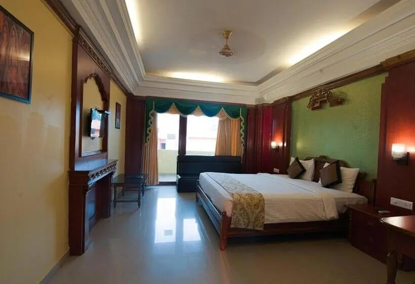اتاق لوکس با بالکن, Nrs Royal Palace