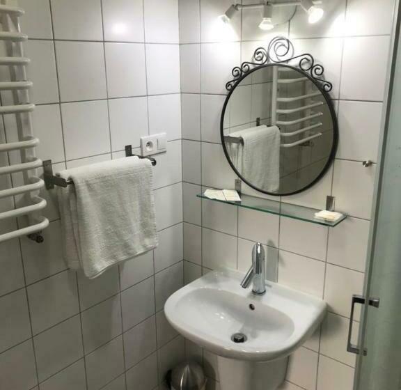 Standard Yhden Hengen Huone, Rezydencja Sandomierska