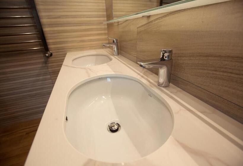 جناح سرير كينج, Rubin