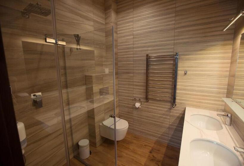 جناح سرير كينج, Rubin