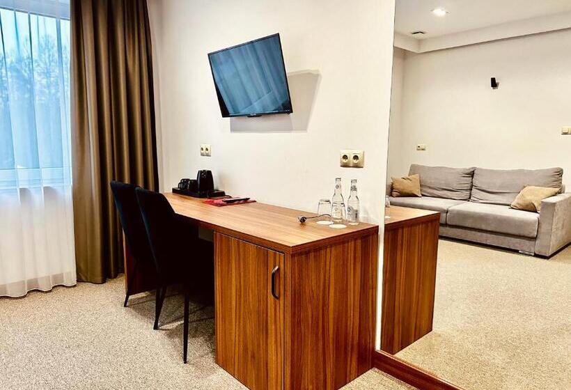 جناح سرير كينج, Rubin