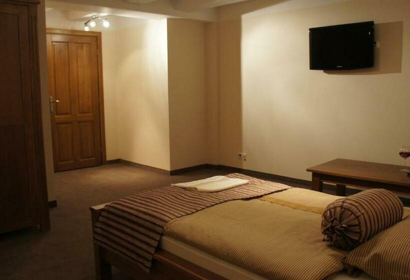 غرفة قياسية فردية, Stary Młyn