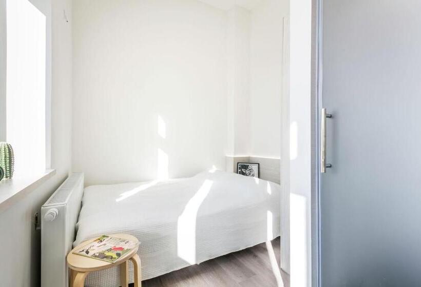 Standard Szoba, Lofty Kampus Garnizon