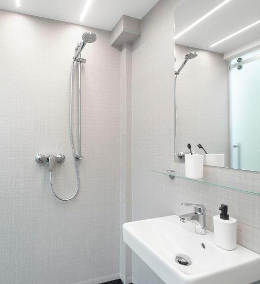 Standard Szoba, Lofty Kampus Garnizon