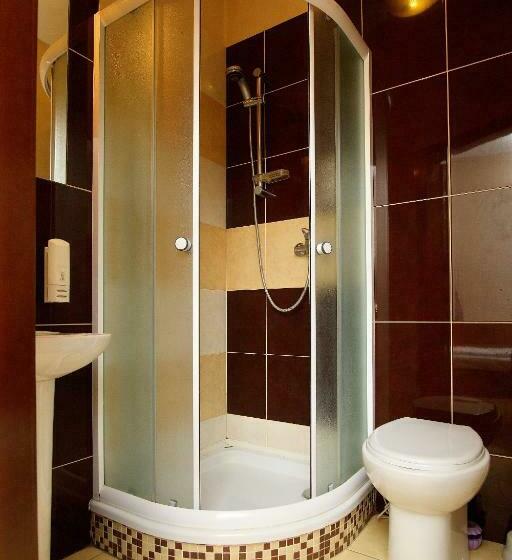 חדר סטנדרט, Amadeus