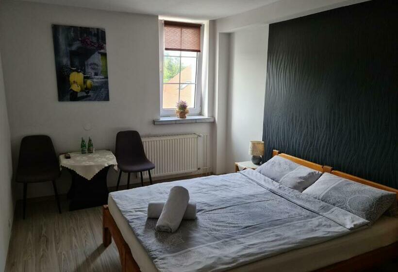 חדר סטנדרט, Motel I Restauracja Pod Basztą