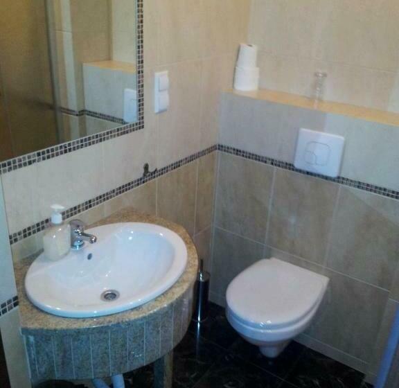 חדר סטנדרט יחיד, Adria