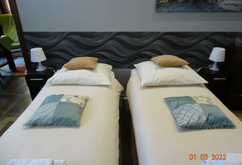 Четырехместный номер Премиум, Noclegi Nad Morzem U Kasi