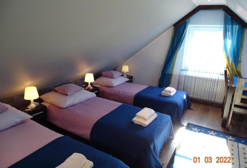 Номер Стандарт Трехместный, Noclegi Nad Morzem U Kasi