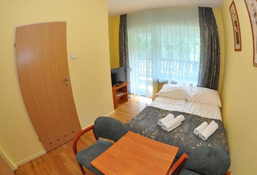 غرفة قياسية, Ośrodek Wypoczynkowy Barta