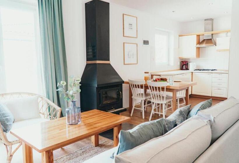 بانگلوی استاندارد, Lake Park łagów