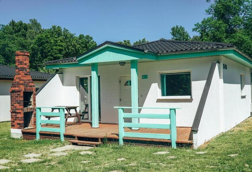 بانگلوی استاندارد, Lake Park łagów