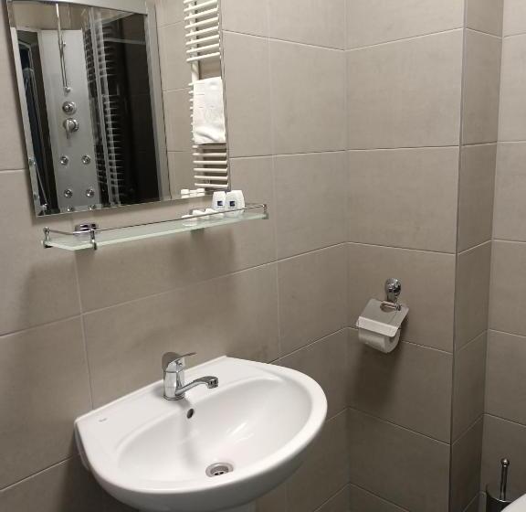 דירת חדר, Rewita Pieczyska