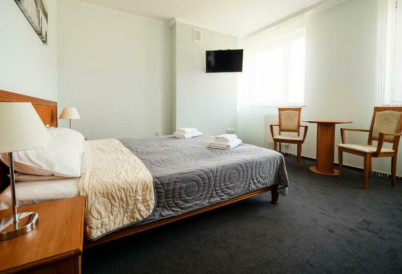 스탠다드 룸, Extrans