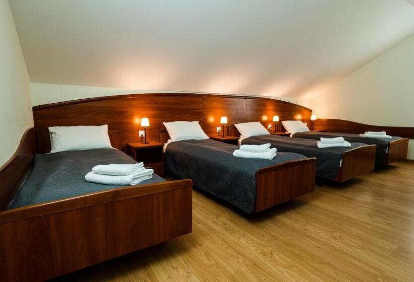 4인용 스탠다드 룸, Extrans