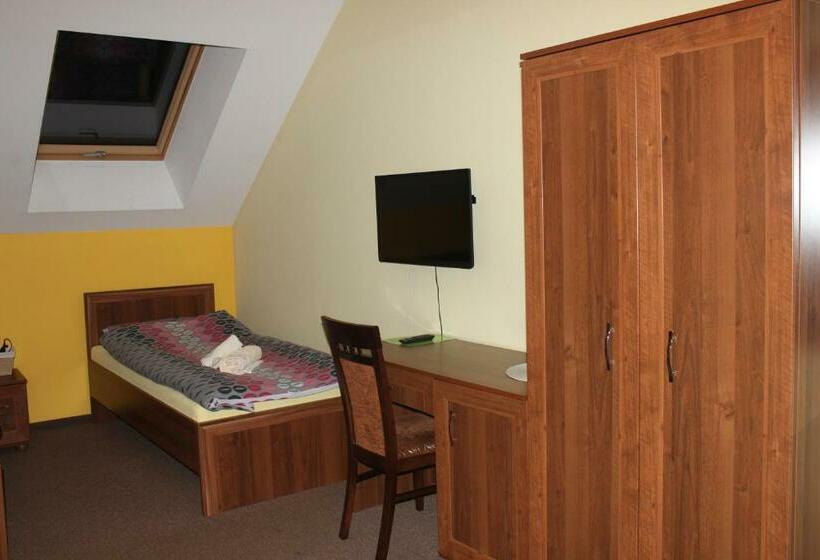 Номер Стандарт, Gościniec Legenda