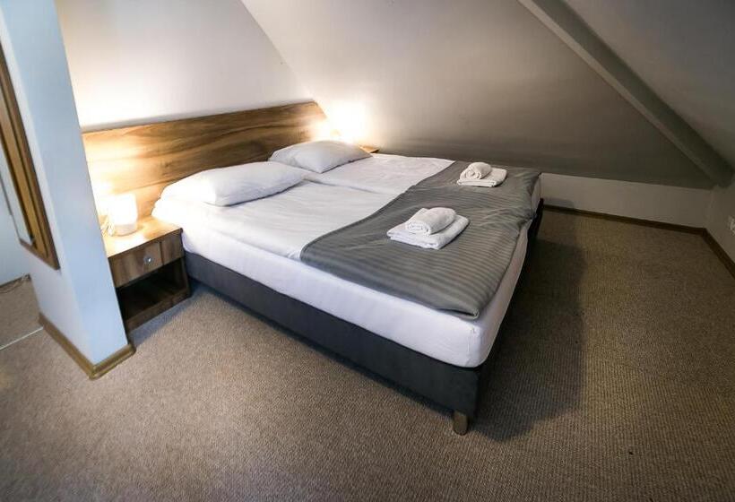 اتاق لوکس, Gościniec Lizawka