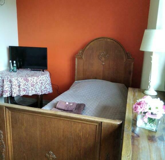 חדר בסיסי, Gospoda U Baby Jagi