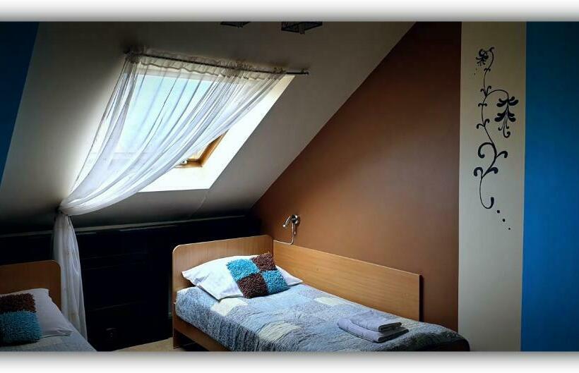 غرفة قياسية, Zajazd Bog Mar