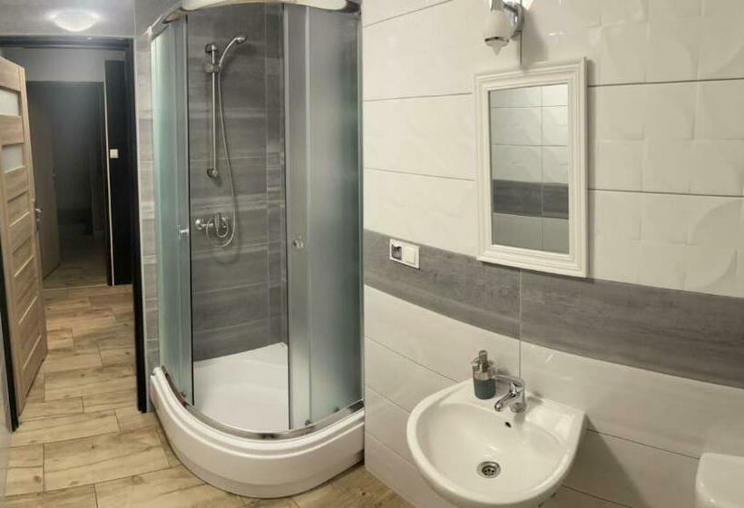 חדר סטנדרט לארבעה, Zajazd Leśny Zakątek Dawniej Zajazd Don Kichot