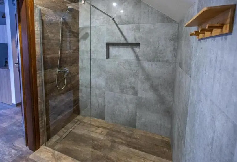 バルコニー付き１ベッドルームアパートメント, Apartamenty Zazamcze