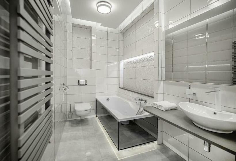 Четырехместный Номер Deluxe, Kamienica Pod Neptunem