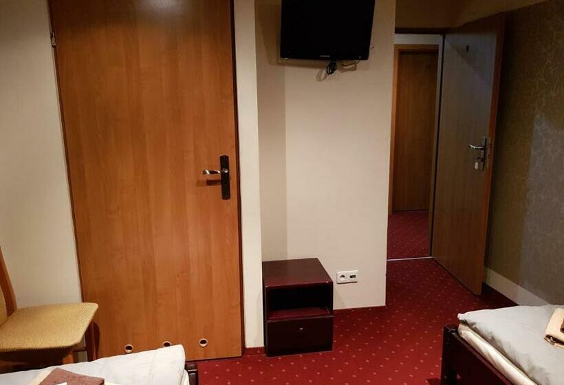 חדר סטנדרט, Kamionki