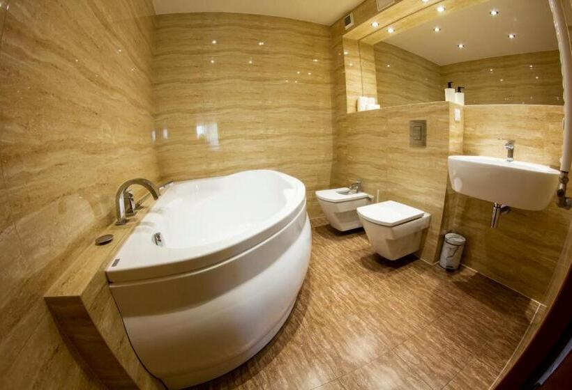 חדר סטנדרט, Kamionki