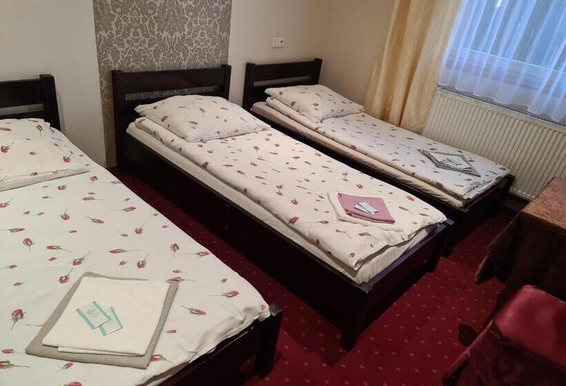 Quarto Triplo Estandar, Kamionki