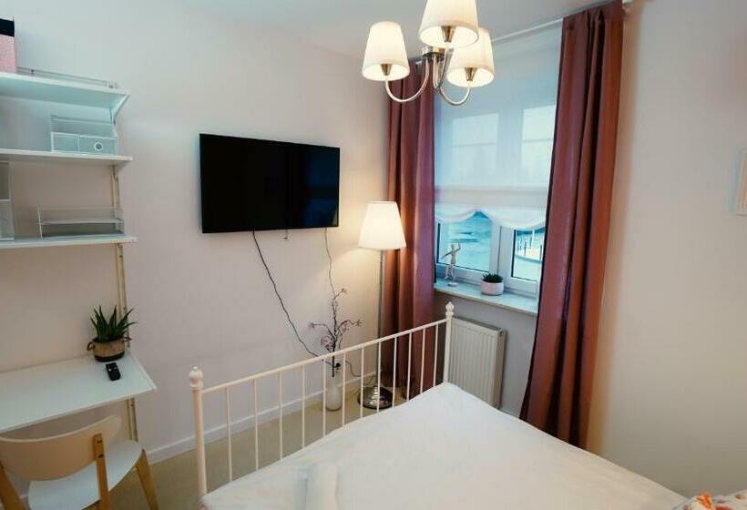 غرفة قياسية فردية, Mcew Studnia