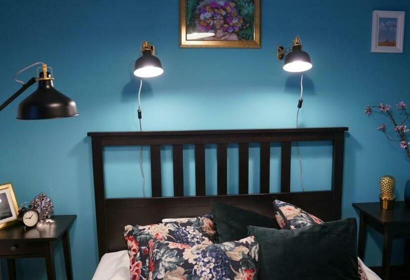 غرفة قياسية فردية, Mcew Studnia