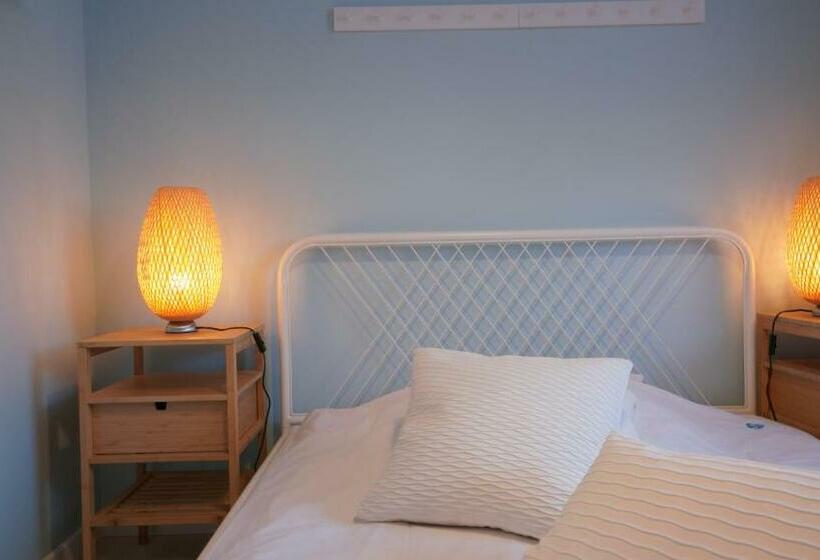 غرفة قياسية فردية, Mcew Studnia